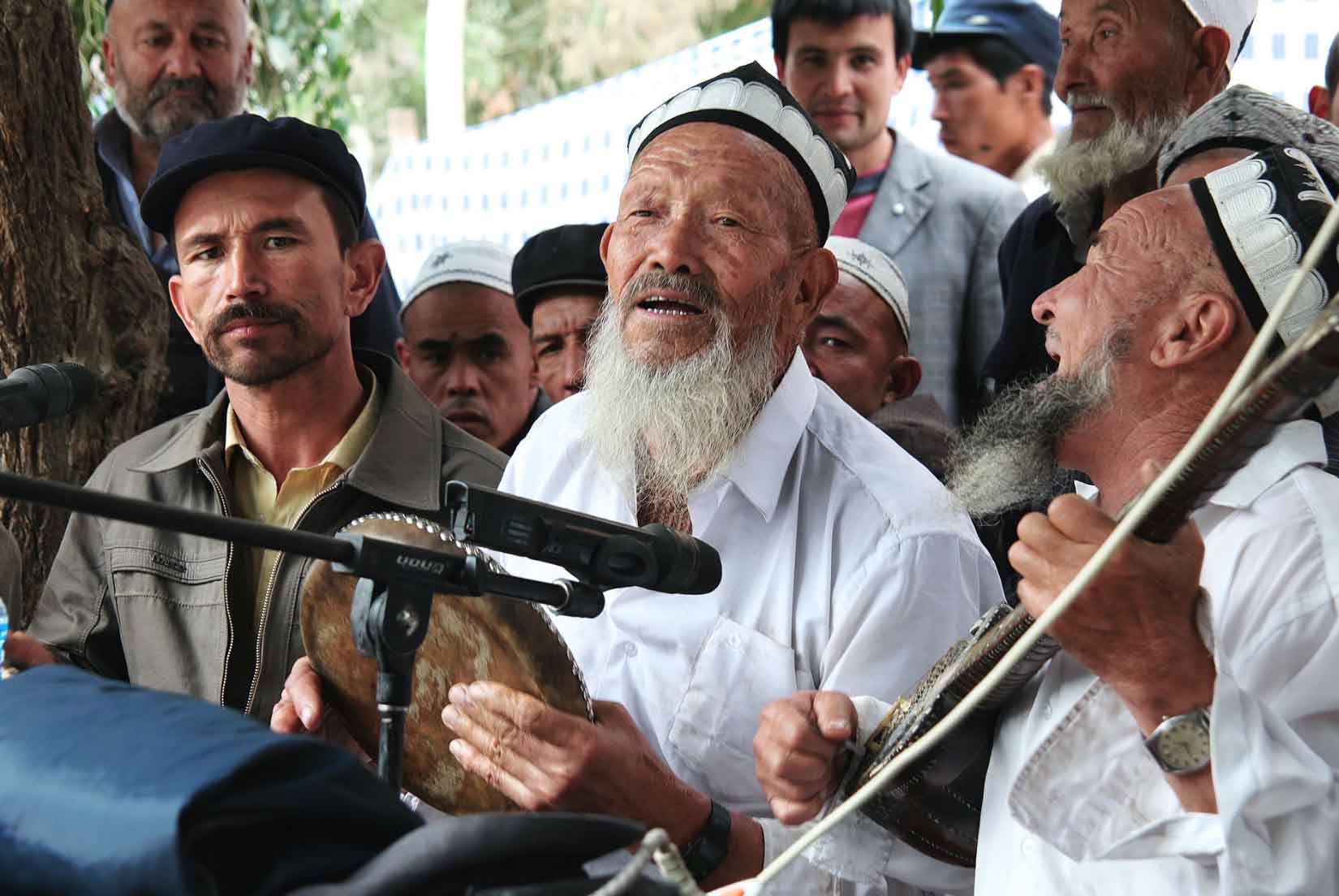 I diritti umani negati degli Uighuri perché hanno troppi figli 1
